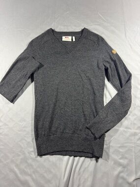 Fjallraven Sweater Womens Small Gray Sormland V Neck Knit Pullover Outdoor